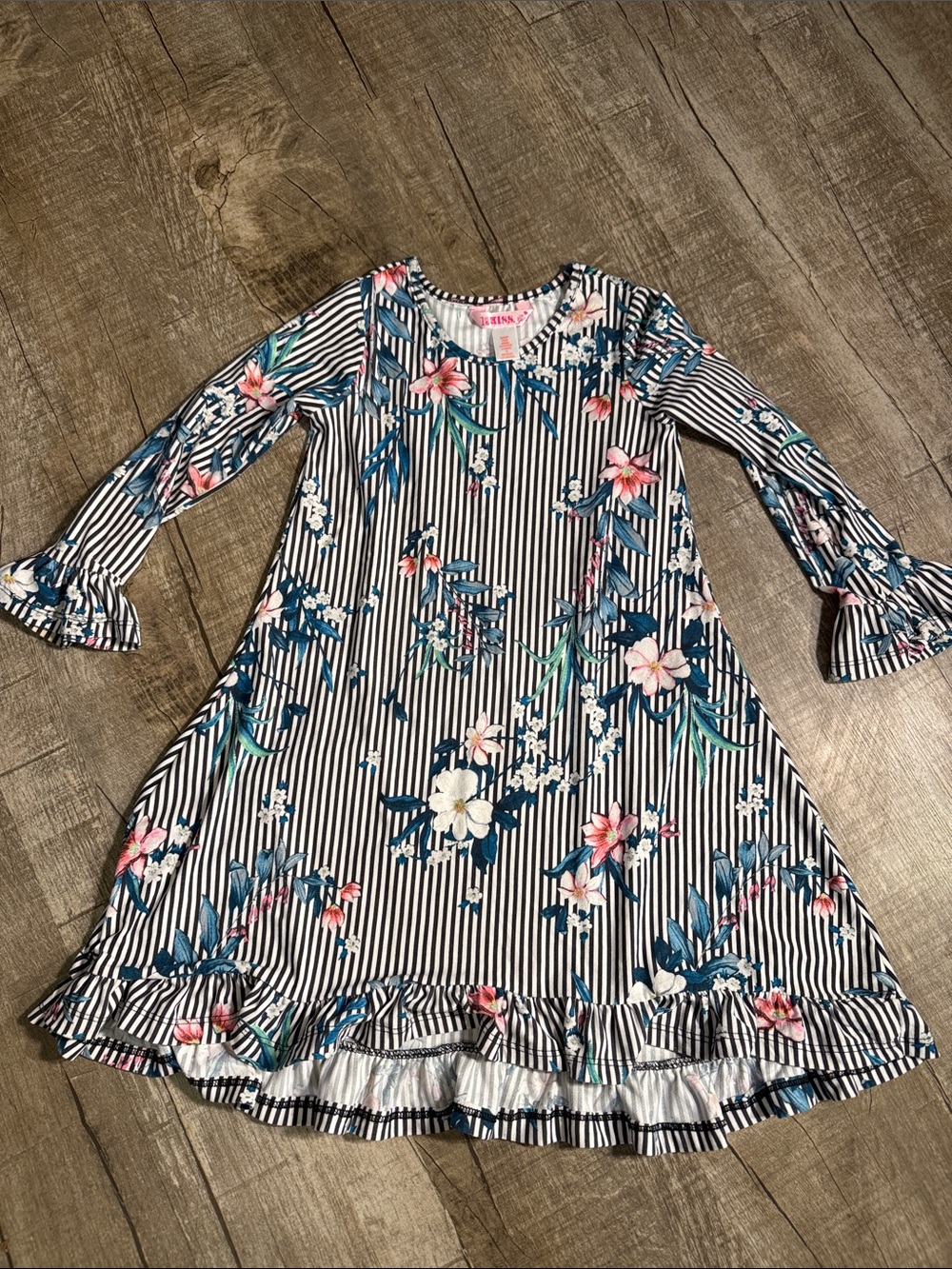 5/$15 1st Kiss Navy & White Striped Floral Ruffle Swing Dress size 7/8